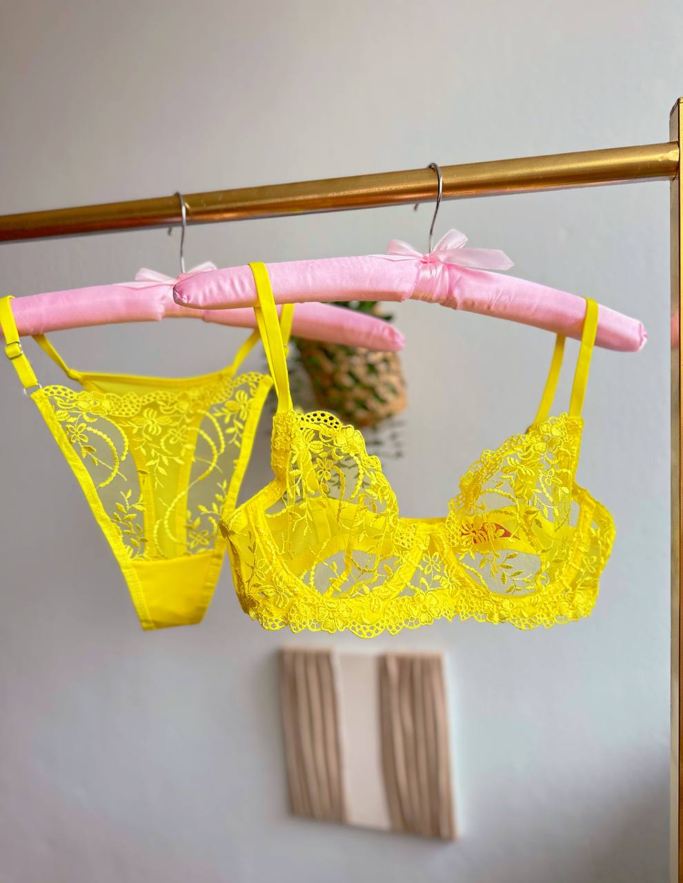 Sarı Dantelli Bralet Tanga Takım
